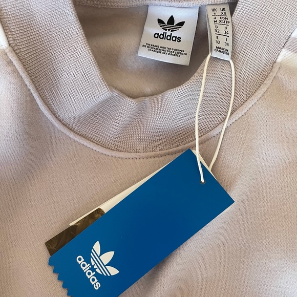 Light Purple Adidas Original Sweatshirt - Picture 3 of 3